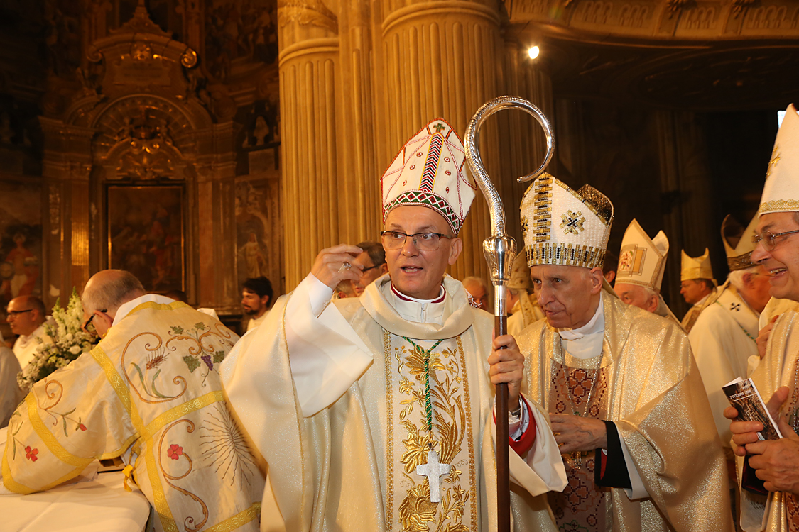 Monsignor Marco Prastaro Vescovo di Asti_477.jpg